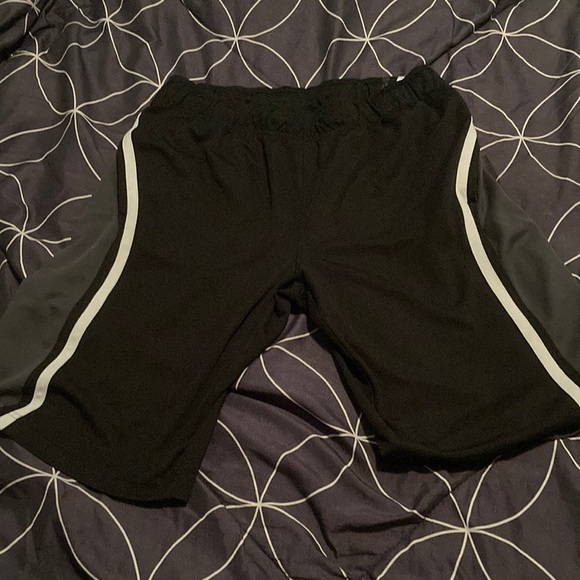 Wilson - Picture 1 of 2